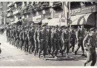 IDF soldiers march in Jerusalem in 1970. (Photo: rafimann.wordpress.com)