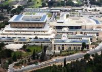 Model of the Knesset with the solar panels. (Knesset)