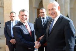 Israeli Prime Minister Benjamin Netanyahu meets with Jordan's King Abdullah II