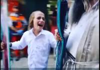 Jewish Child is Terrified as Muslim Mob Verbally Assaults his Jewish Family