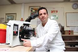Israeli doctor discovers new bacteria