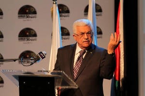 Presidente de la Autoridad Palestina, Mahmoud Abbas, en una conferencia en junio (Foto: Issam Rimawi / Flash90)