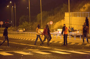 Arab Israelis riot in Umm-el-Fahm. (Photo: Omar Samir/Flash90)