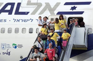 Los nuevos inmigrantes llegan a Israel.  (Gedeón Markowicz / Flash90)