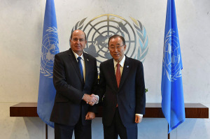 Defense Minister Ya'alon (L) with UN SG Ban Ki Moon . (Photo: Ariel Hermoni/MOD/FLASH90)