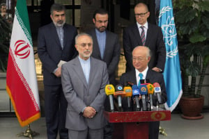 Ali Akbar Salehi,  head of Iran's nuclear program, with IAEA general director Yukiya Amano. (IAEA)