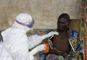 An Ebola patient receives treatment. (Photo: wikispace.com)