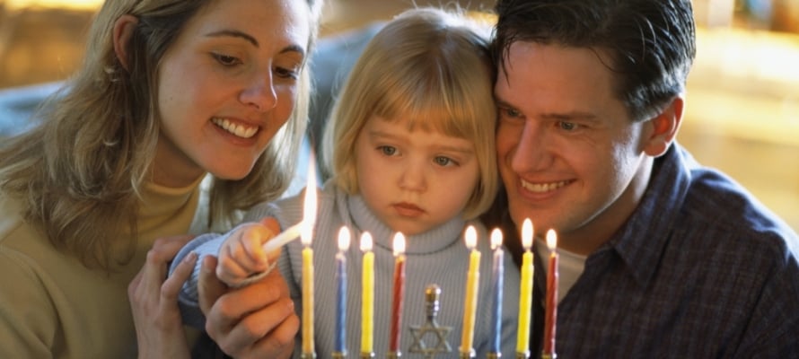 lighting the chanukah menorah