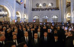 PM Netanyhau, President Hollande and FM Liberman attend a memorial for the four slain Jews in a Paris synagogue. (Photo: GPO)