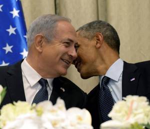 PM Netanyahu and President Obama share a moment during Obama's visit in Israel in 2013. (Photo: Avi Ohayon/GPO)