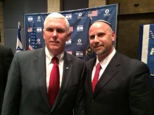Governor Mike Pence (L) and United with Israel Executive Director David Zeit. (Photo: UWI)