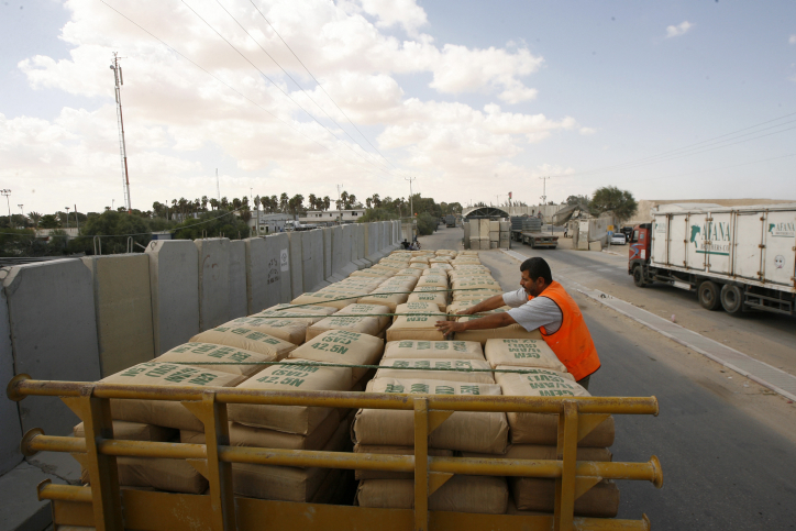 Israel sends cement to Gaza