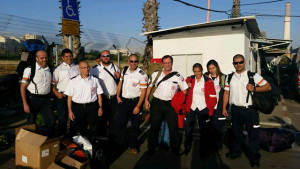 El equipo de rescate MDA antes del despegue a Nepal.  (Portavoz MDA)