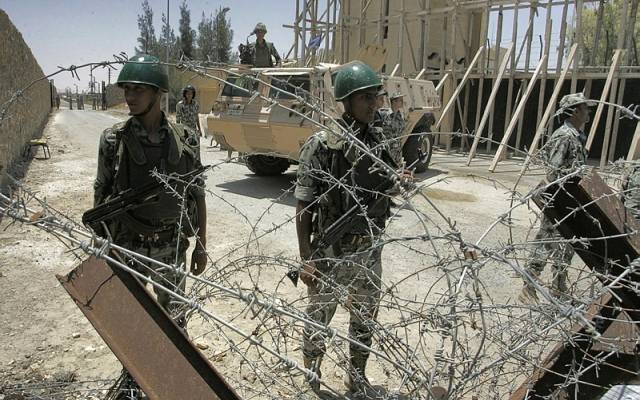 Egyptian soldiers on the border with Gaza