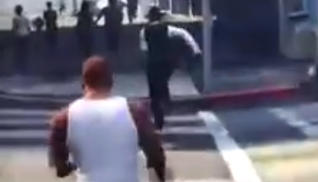 Palestinian Man Chases Jew and Murders Him on the Street in Radio Bethlehem 2000 Video