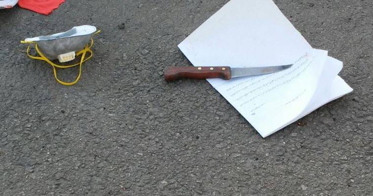 Terrorist's knife and suicide note