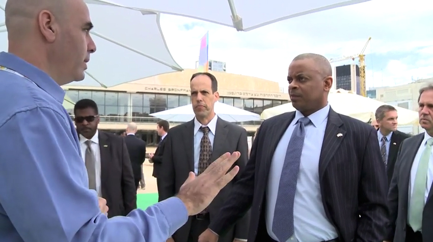 US Secretary of Transportation Anthony Foxx Visits Tel Aviv to Survey Technological Innovations
