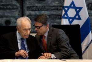 Shimon Peres and Texas Gov. Rick Perry 