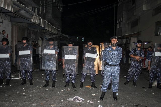 Gaza police protest