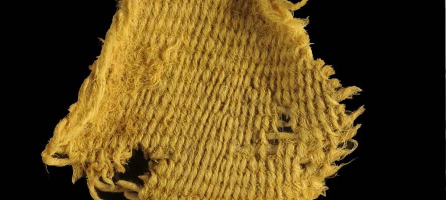 Textile found at Timna