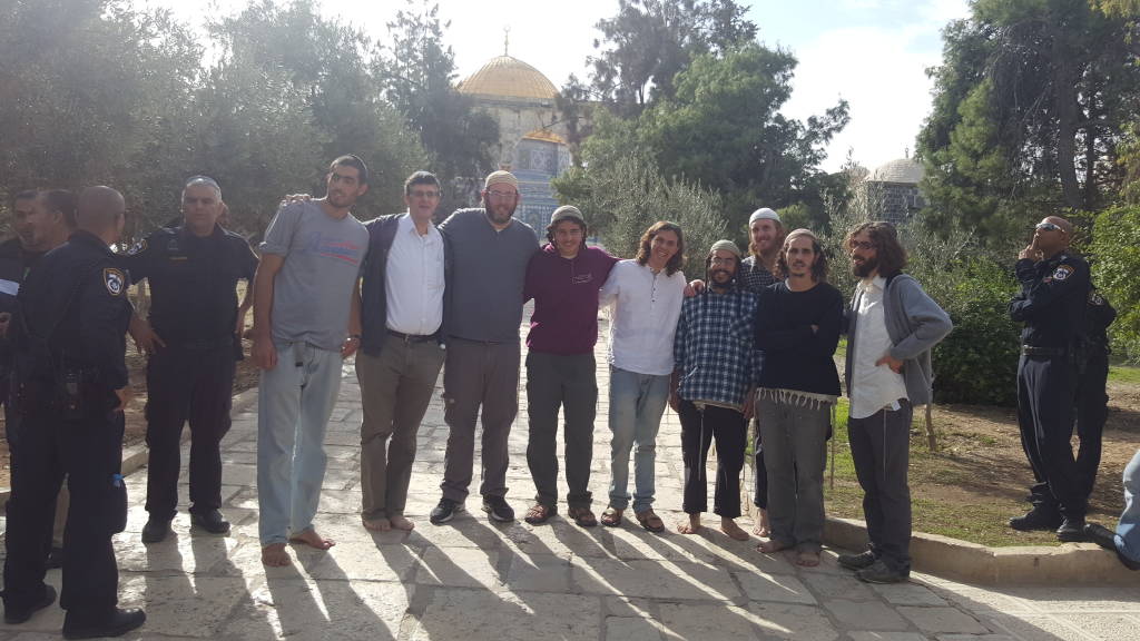 Jews visit Temple Mount