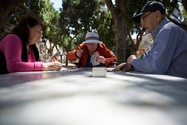 Elderly Israelis