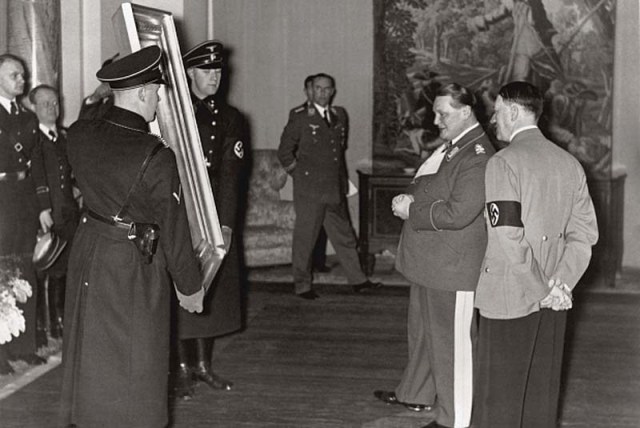 Adolf Hitler Hermann Göring admiring art