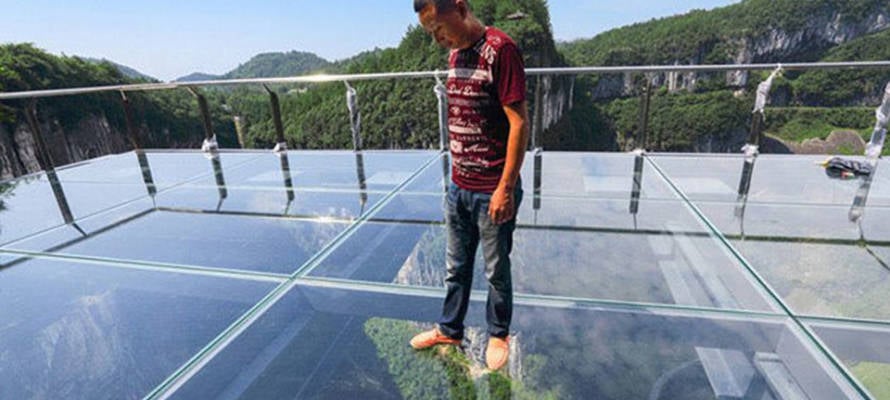 china glass bridge