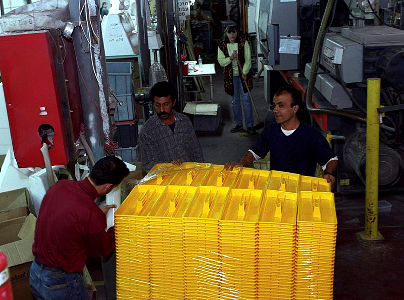 Palestinian workers in Samaria