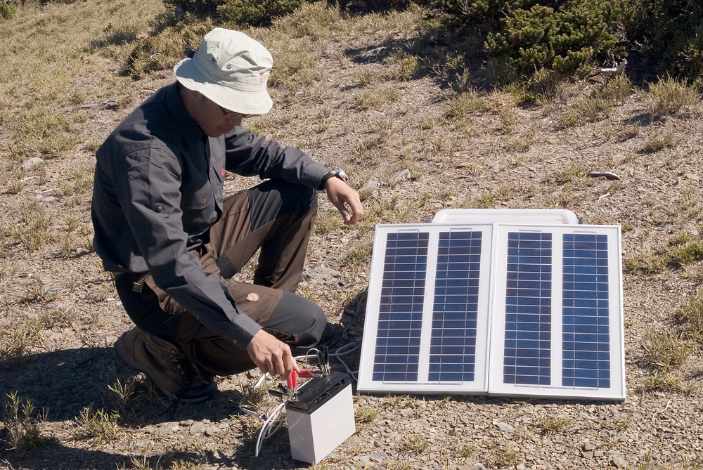 Israel Portable solar generator