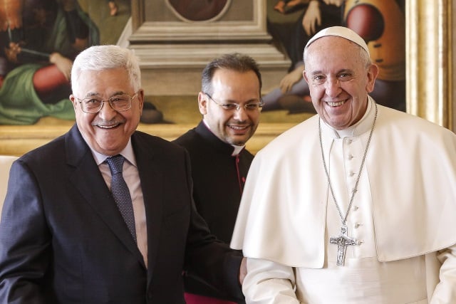 Pope Francis and PA head Mahmoud Abbas