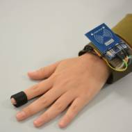 IDF smart bracelet