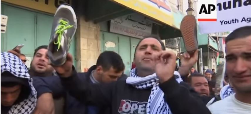 Hebron Palestinians attack Trump