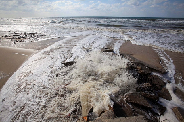 sewage Gaza