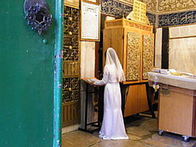 Jewish bride praying at Cave of the Patriarchs before her wedding, 2010