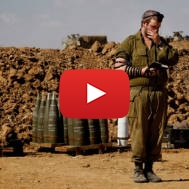 IDF soldier prays