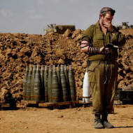 IDF soldier prays