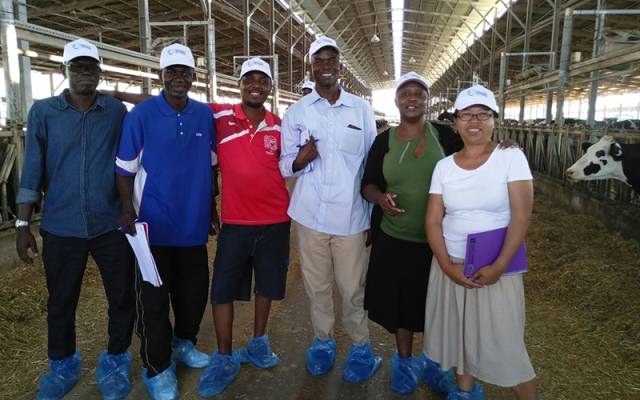 Participants in MASHAV-FAO course during a field trip