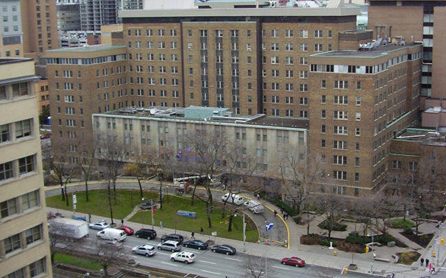 Toronto_Sick_Children_Hospital_Aerial_View-640x480