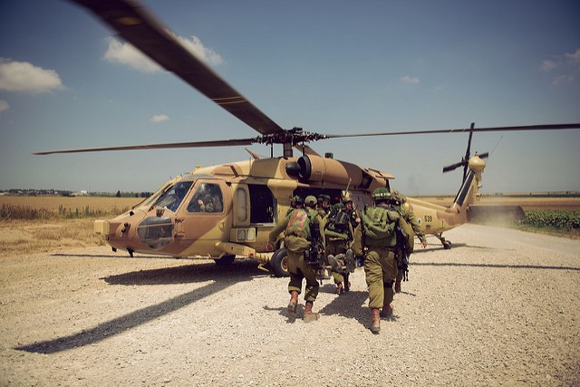 IDF medics train to evacuate wounded troops.