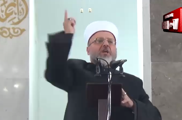 Ahmad Shahrouri delivering inciting sermon in Amman, Jordan