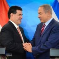 Prime Minister Benjamin Netanyahu with Paraguay's President Horacio Manuel Cartes Jara. (Kobi Gideon/GPO)