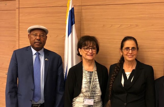 MK Avraham Neguise (L) Canadian Ambassador to Israel Deborah Lyons (C) and MK Anat Berko