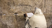 praying western wall