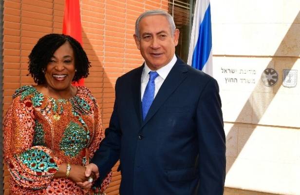 PM Netanyahu with Ghana FM Shirley Ayorkor Botchwey, 5 Nov. 2018