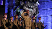 Israeli soldiers stand at a ceremony held at Yad Vashem. (Noam Rivkin Fenton/Flash90)