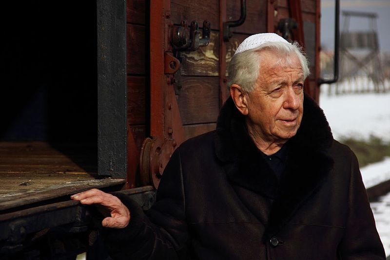 Sir Frank Lowy (Wikimedia)