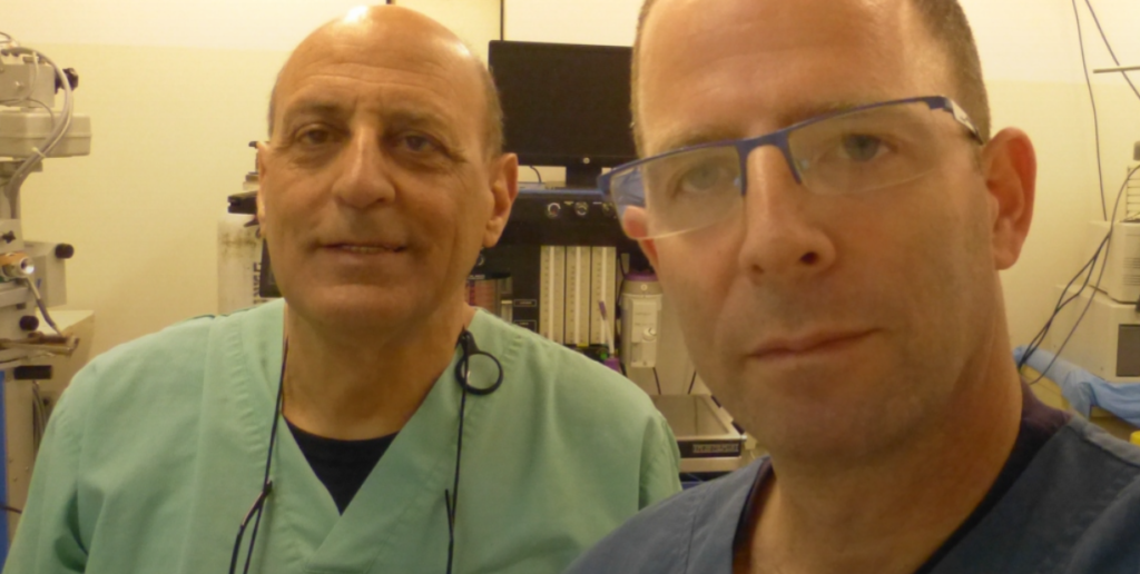 Vessi Medical’s adviser Motti Simchon, left, and founder Eyal Kochavi. (Courtesy)