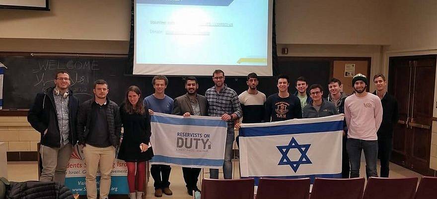 Reservists on Duty at University of Illinois, Urbana-Champaign, speaking to students about life in Israel. (Courtesy)