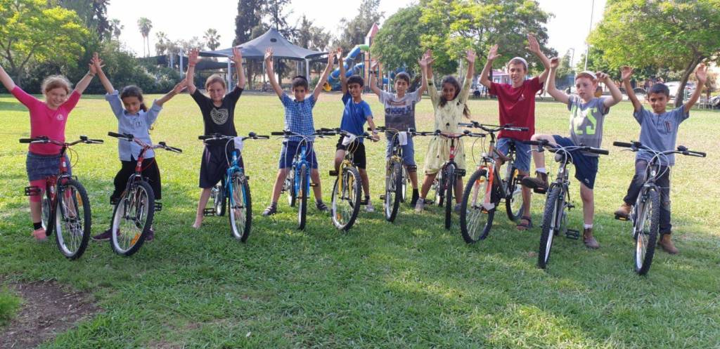 kids with bikes